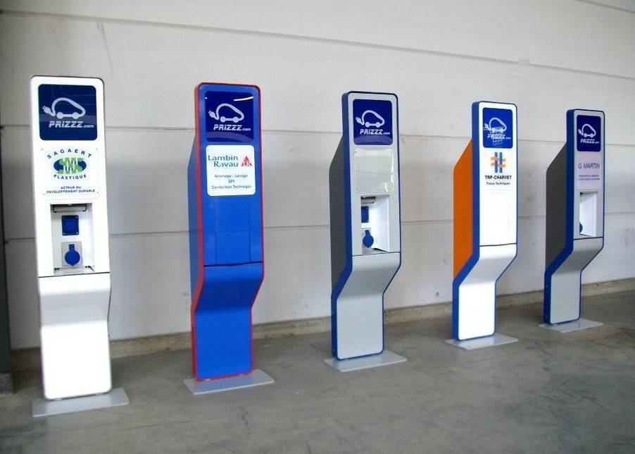 Bornes de recharge pour véhicules électriques